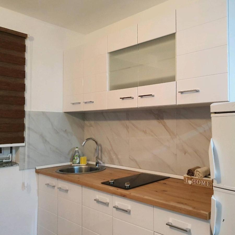 Apartments Arna Visoko Exterior foto