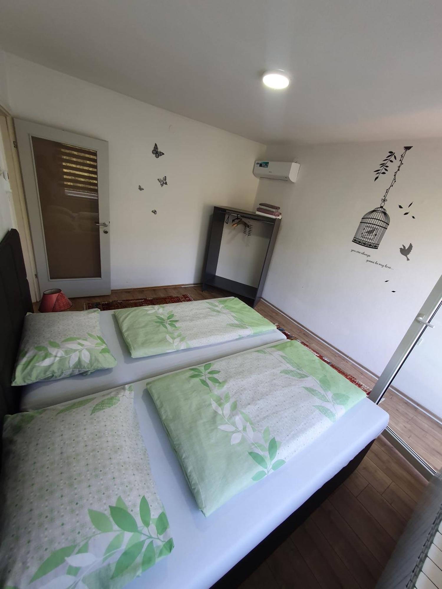 Apartments Arna Visoko Exterior foto